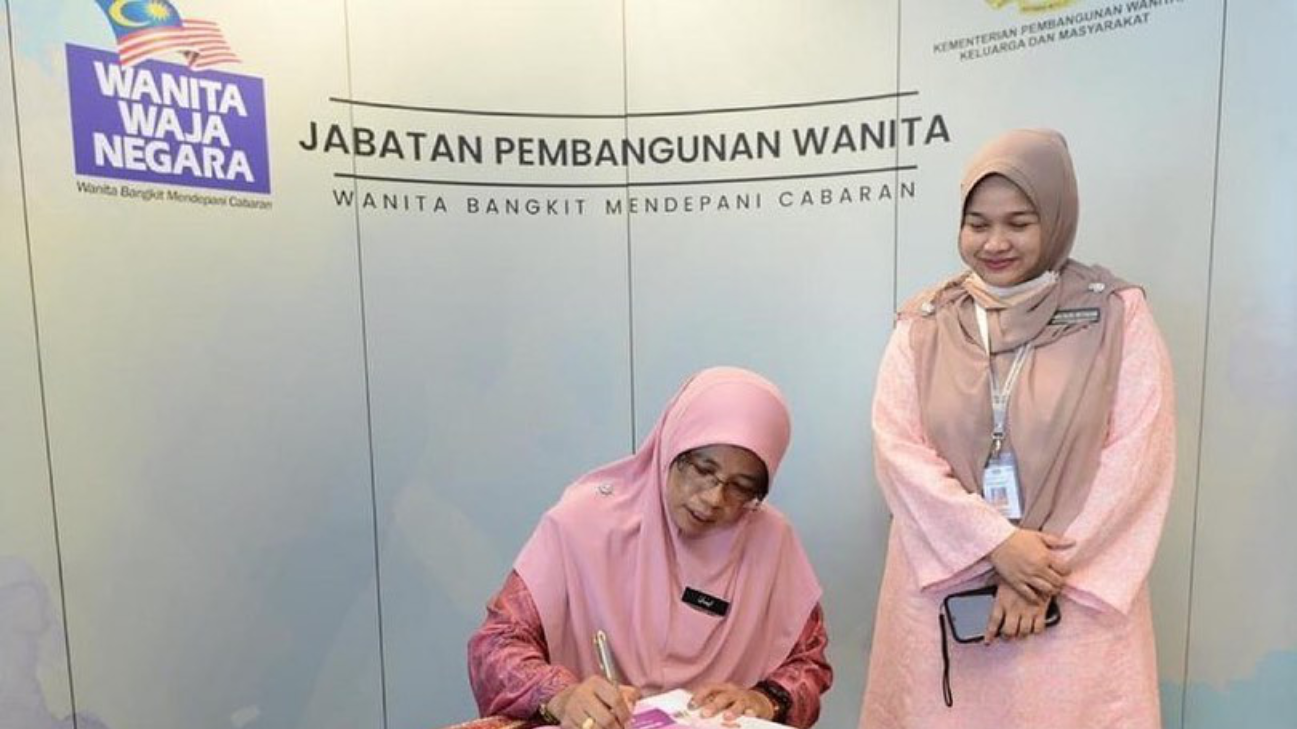 Lawatan YB Hajah Aiman Athirah Sabu Ke Agensi Dan Jabatan Di Bawah KPWKM